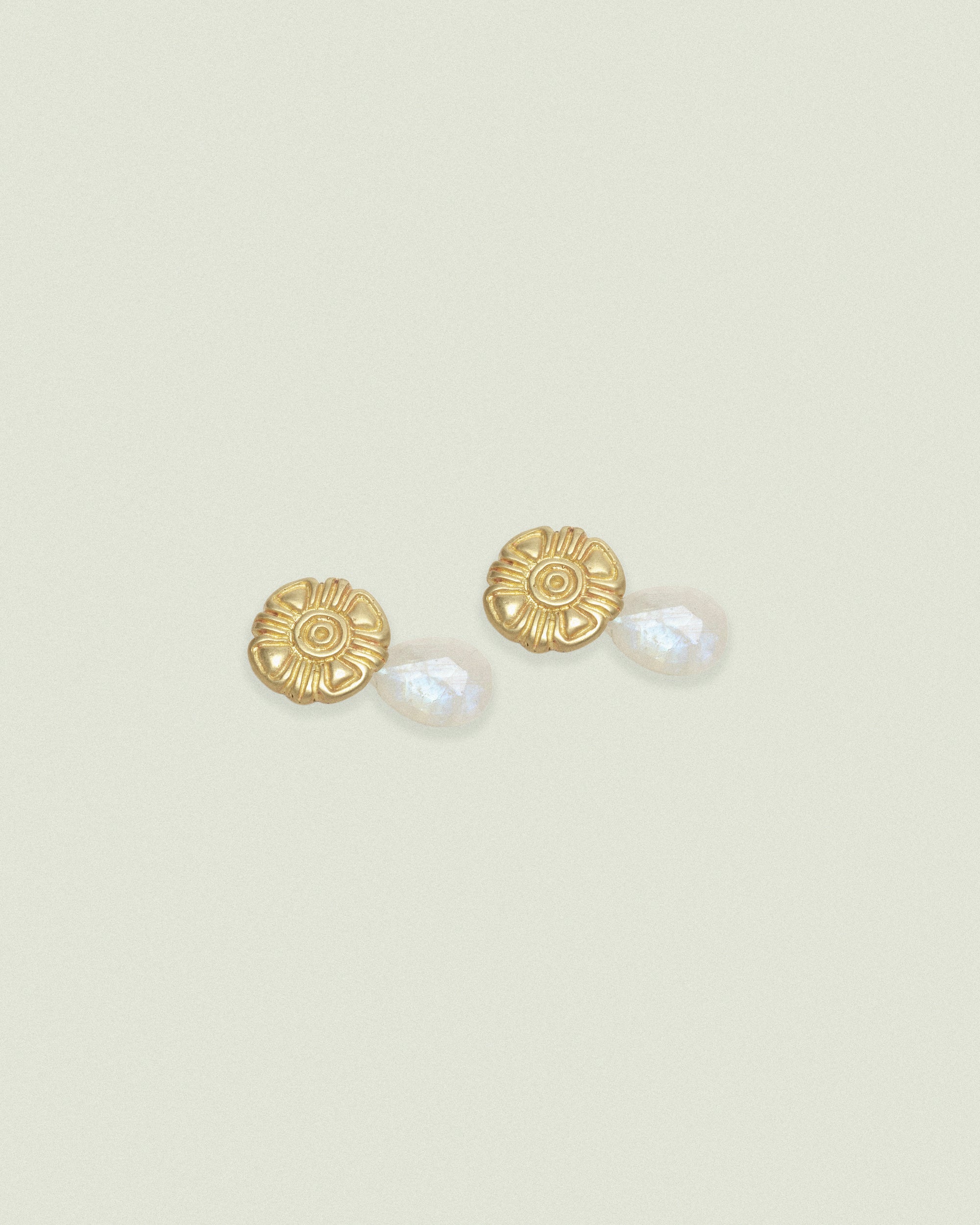 ARETES IRIS lateral 2