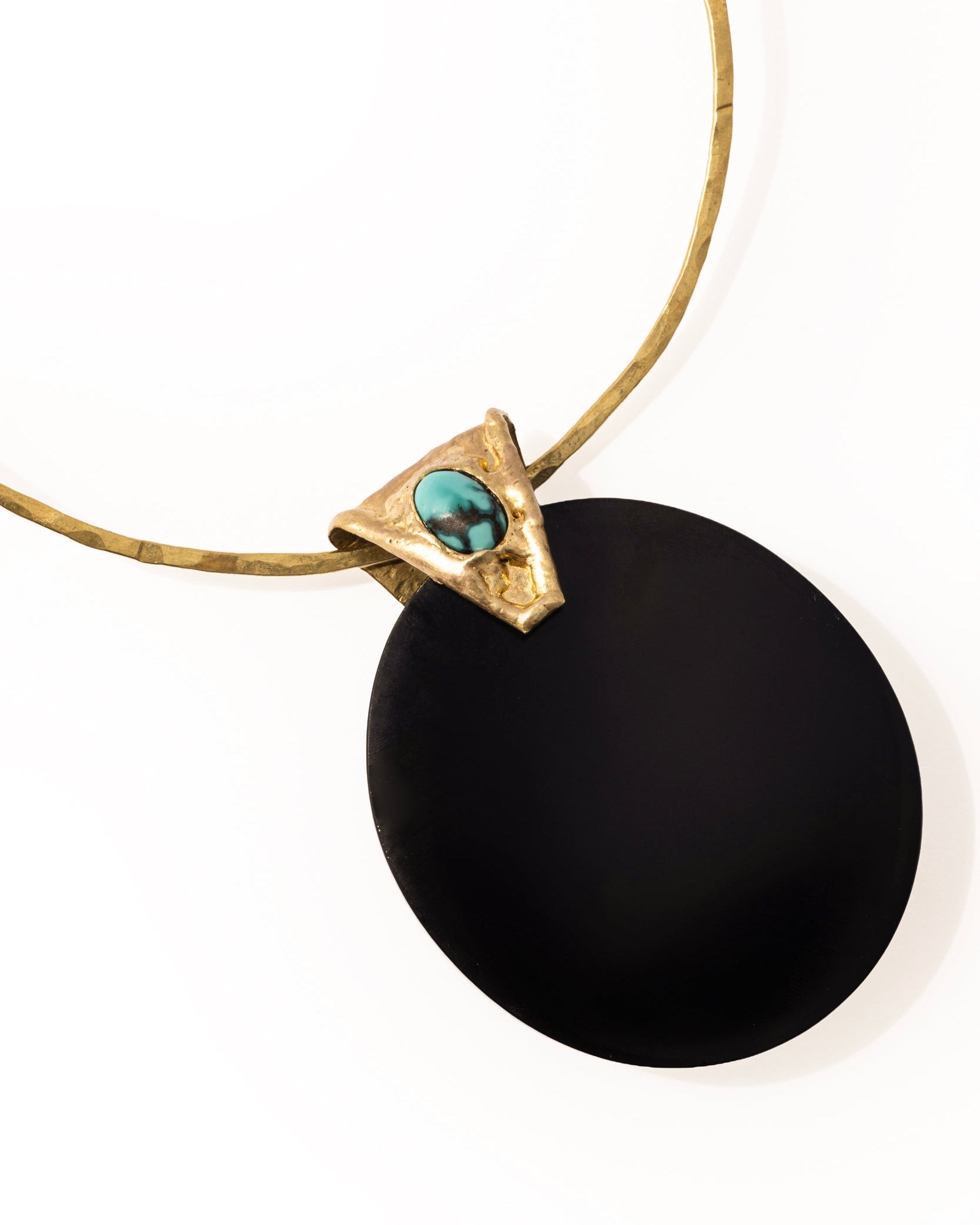 Collar Pulso - obsidiana negra detalle