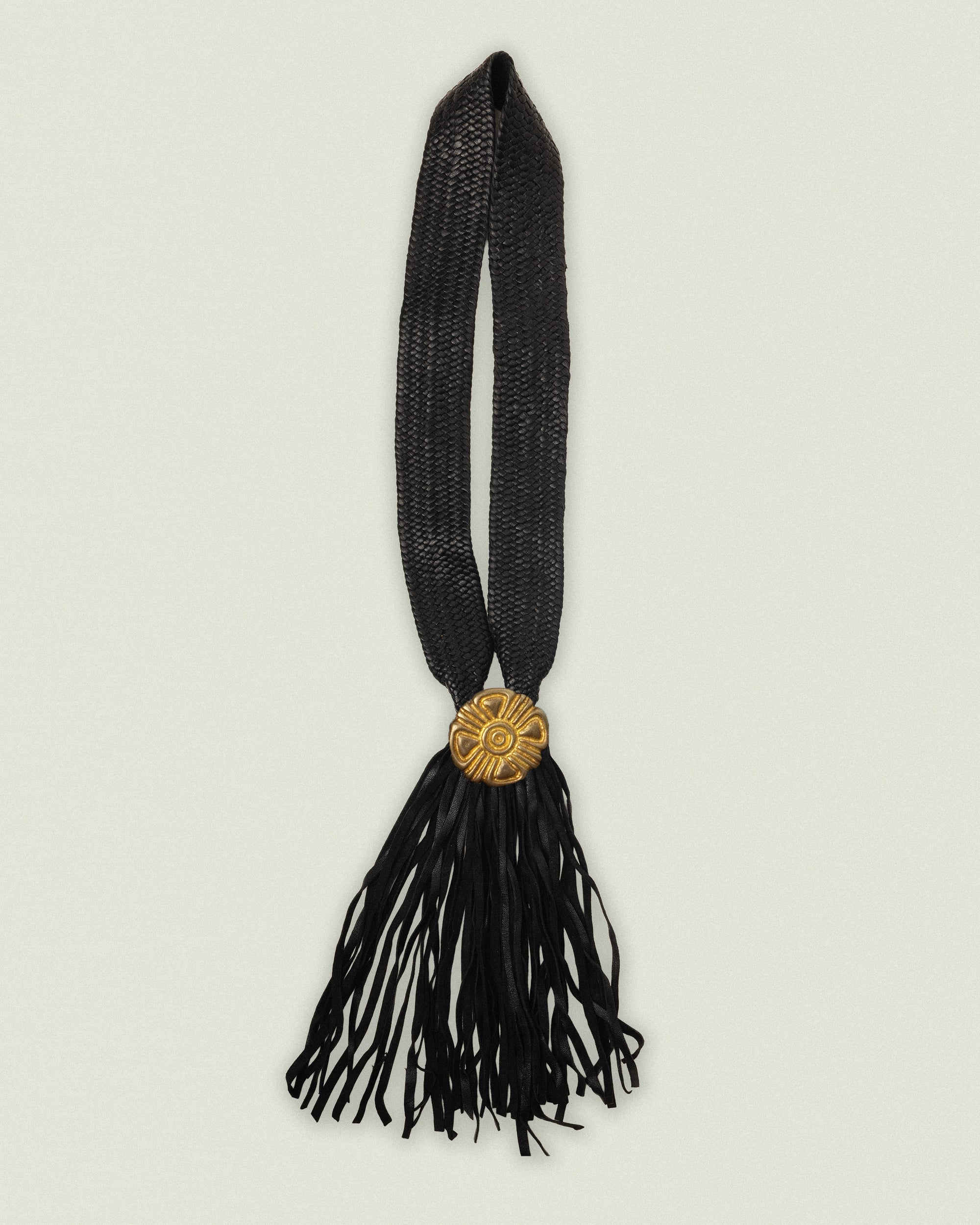 COLLAR TIERRA frontal